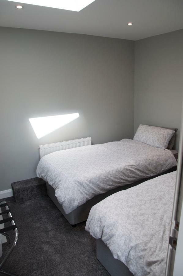 The Square Guest Apartment Stewartstown Zewnętrze zdjęcie